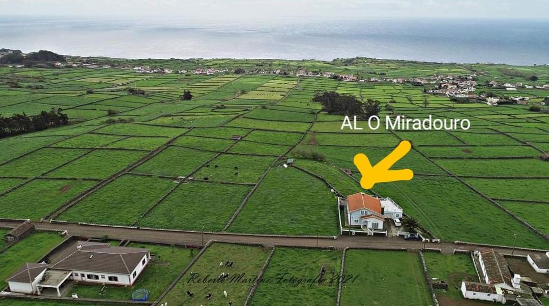 شقة O Miradouro أنغرا دو إِراويزو المظهر الخارجي الصورة